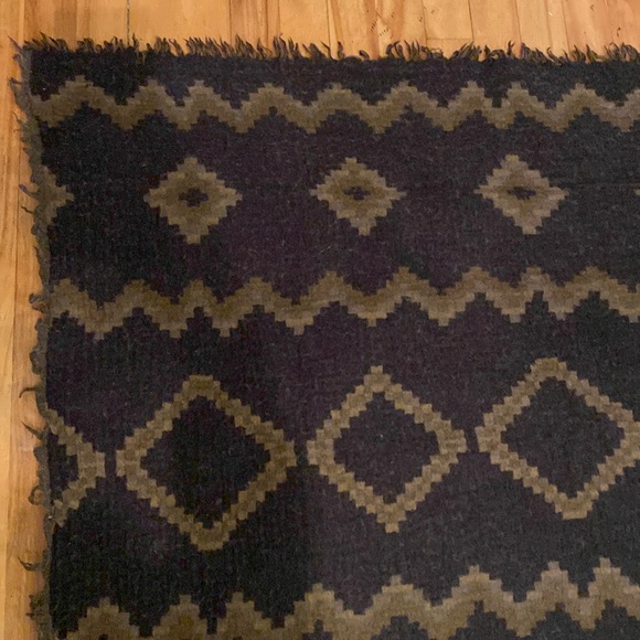 Wilfred Diamond Mosiac Scarf wrap blanket - Picture 7 of 14